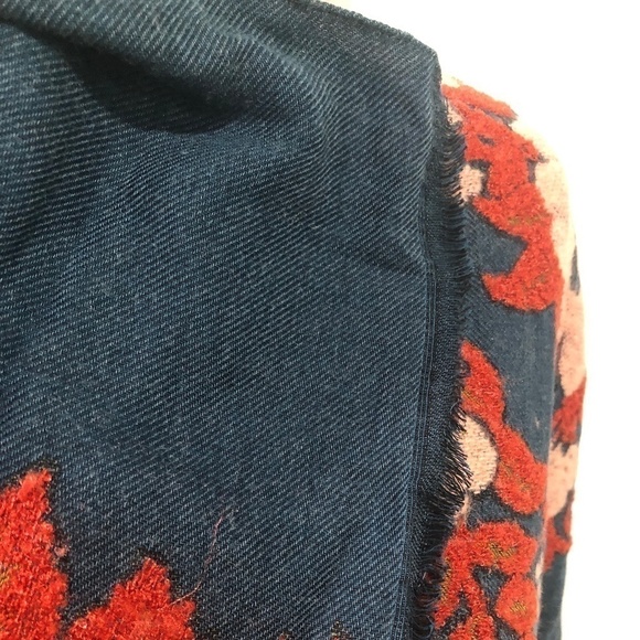 ANTHROPOLOGIE Ruana Folklore Blue Floral Embroidered Poncho Cape O/S - Picture 6 of 8